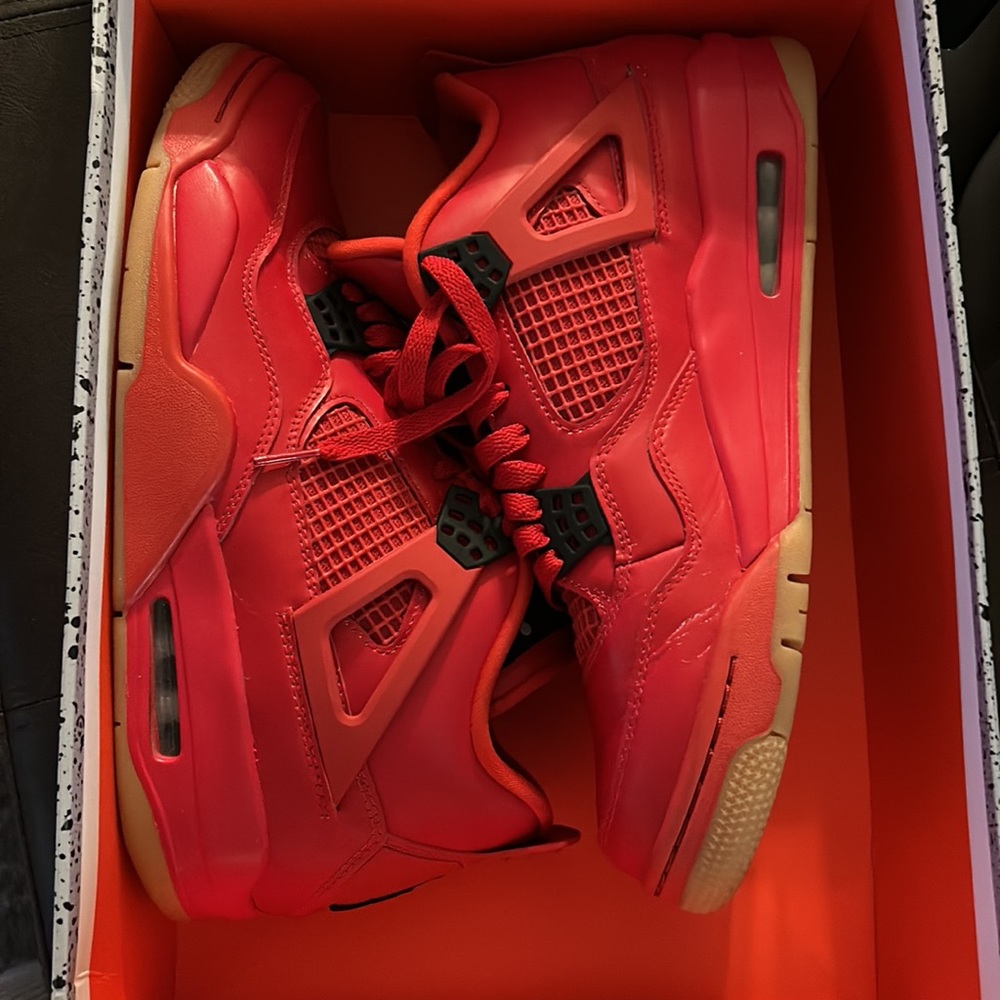 EUC WMNS AIR JORDAN 4 RETRO NRG 11.5